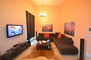 Marina Promenade - Delphine Tower/Dubai Marina 1Br Luxury Apt Sea View Sleeps 3 Apartment Hotel
